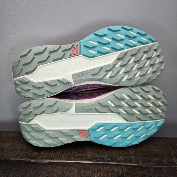 NEW Nike Pegasus Trail 5 GORE-TEX Womens Size 9.5 Waterproof Running FQ0912-600 - Picture 9 of 13